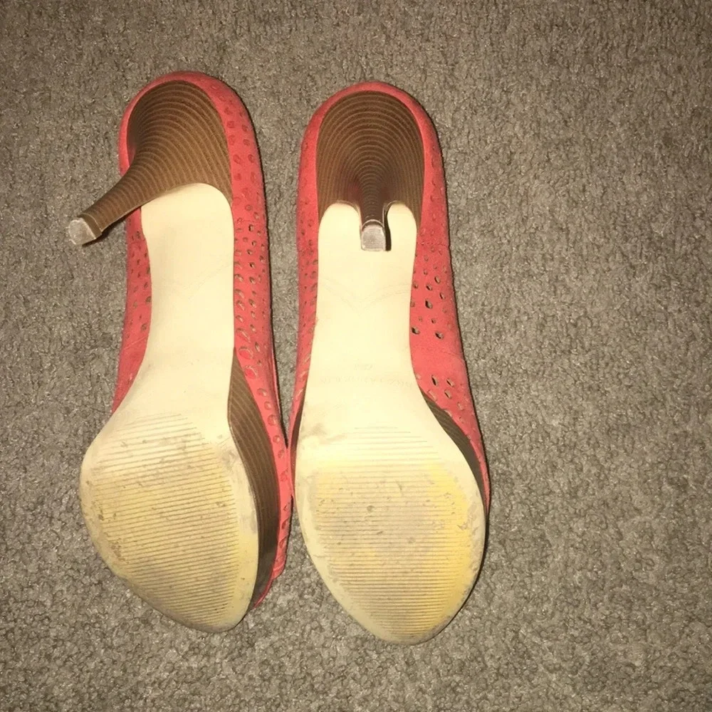Enzo Angiolini Orange Laser Suede Platform Pumps